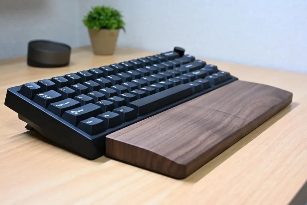 Faluber 木製パームレスト