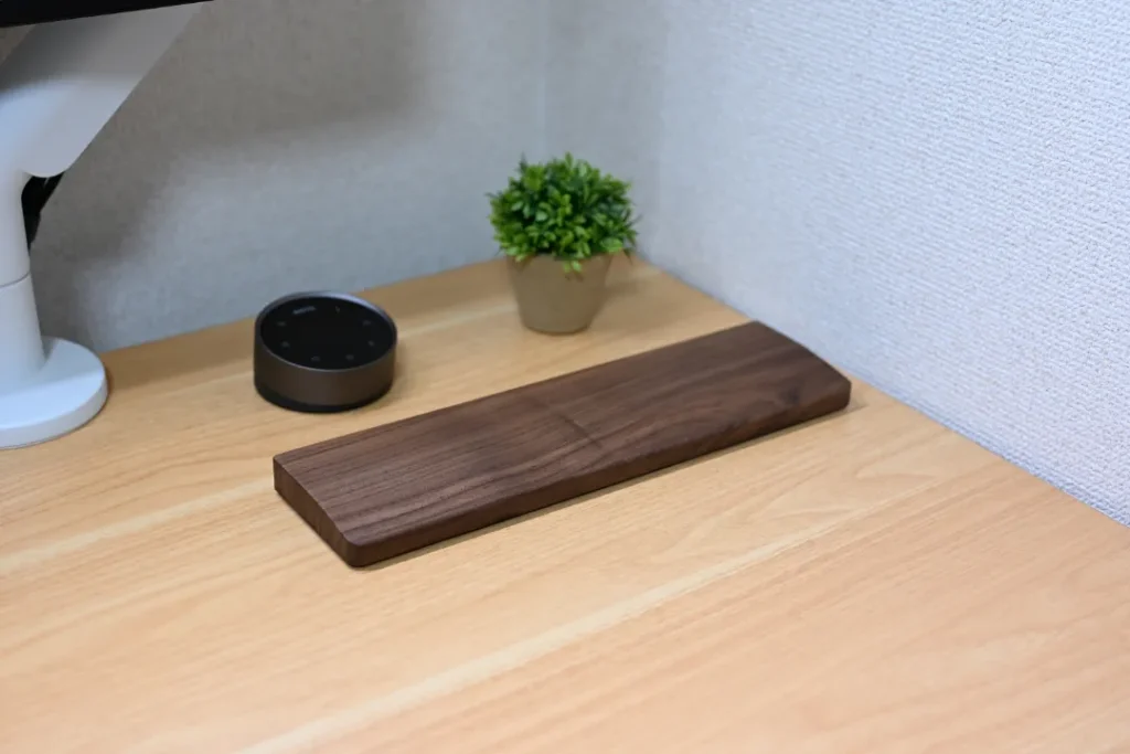 Faluber 木製パームレスト