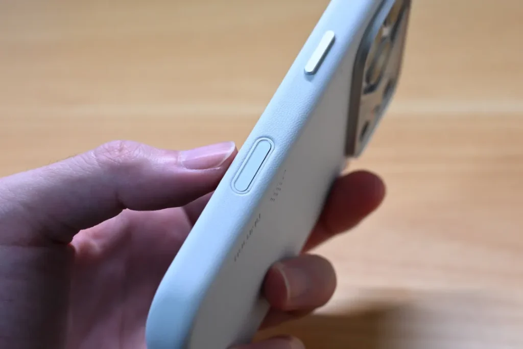 AULUMU A17 iPhone 17 Pro用ケース