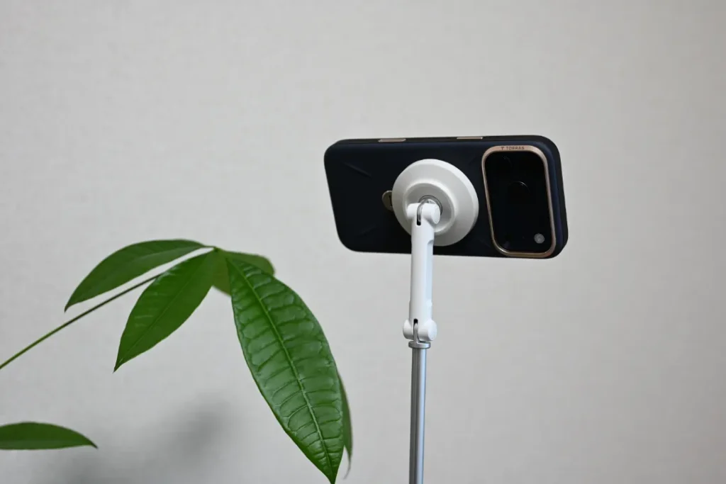 KraftGeek JustTap マグネット式スマホ三脚