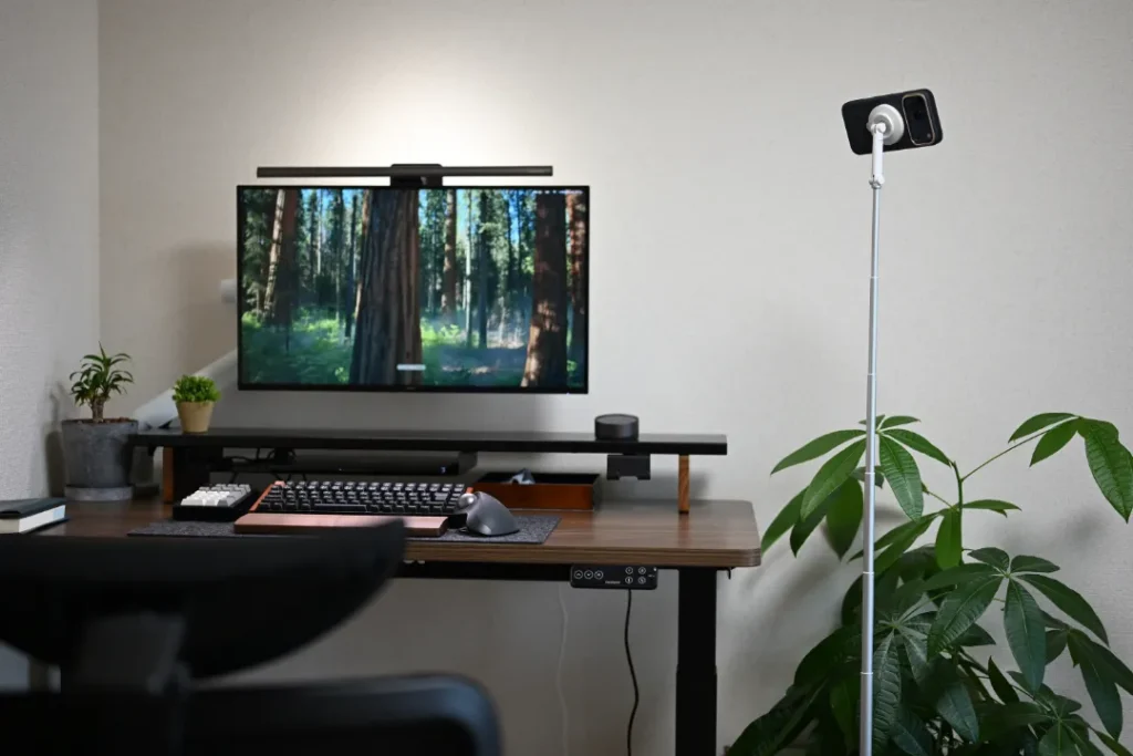 KraftGeek JustTap マグネット式スマホ三脚