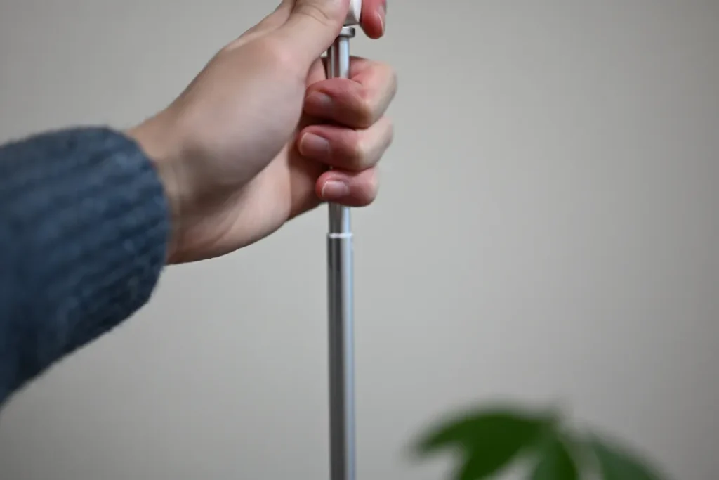 KraftGeek JustTap マグネット式スマホ三脚