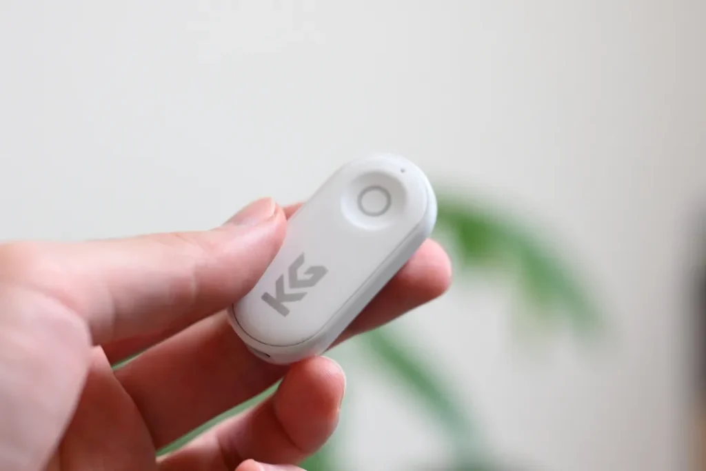 KraftGeek JustTap マグネット式スマホ三脚