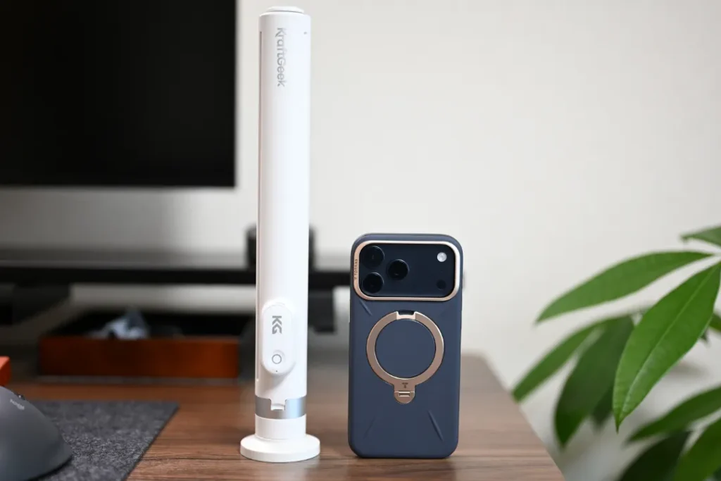 KraftGeek JustTap マグネット式スマホ三脚