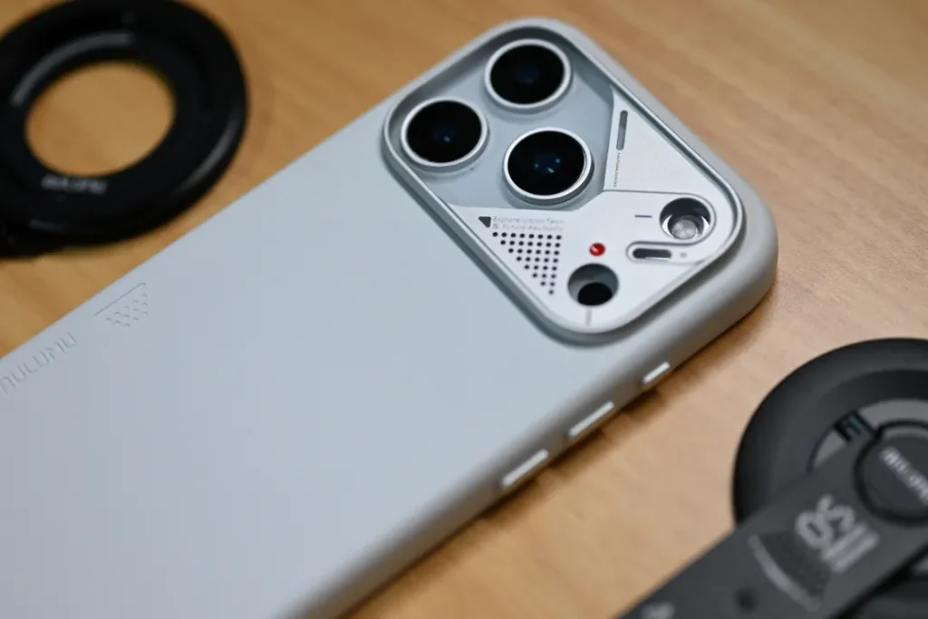 AULUMU A17 iPhone 17 Pro用ケース