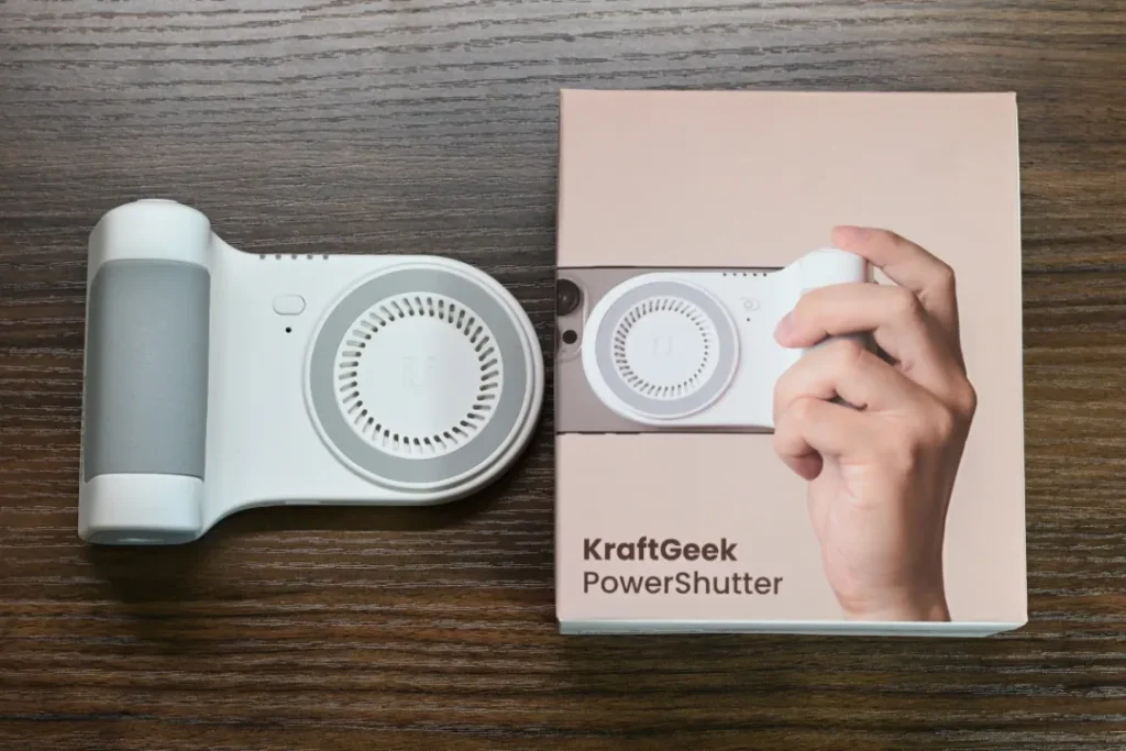 KraftGeek JustTap マグネット式スマホ三脚