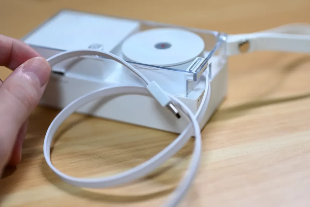 SHARGE Retractable 3-in-1 Power Bank