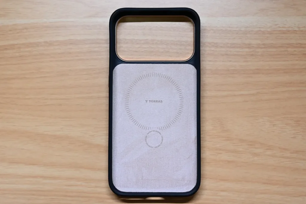 TORRAS Ostand Q3 レザートーン