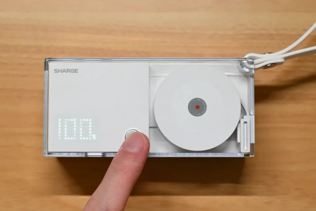 SHARGE 格納式 3-in-1 パワーバンク