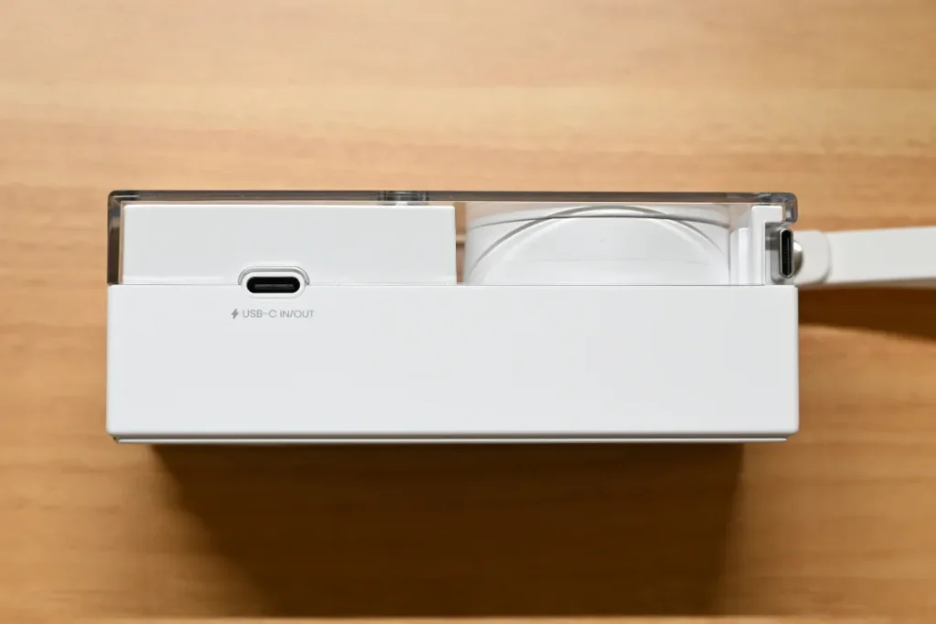 SHARGE 格納式 3-in-1 パワーバンク