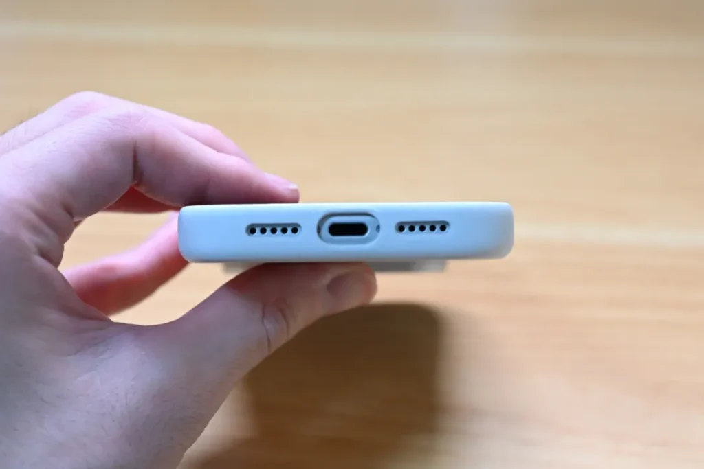 AULUMU A17 iPhone 17 Pro用ケース