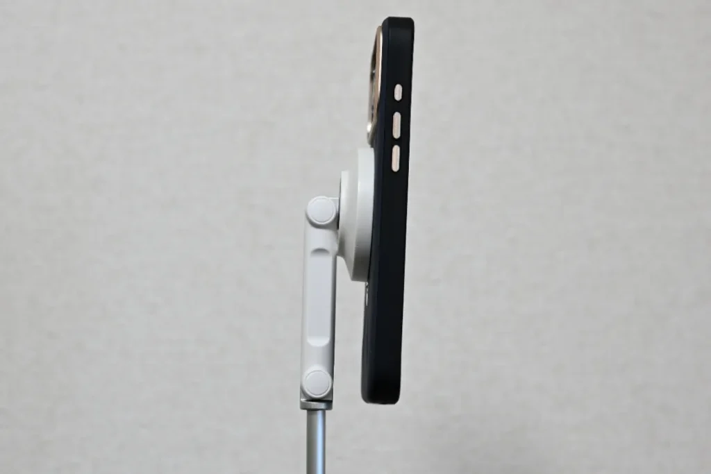 KraftGeek JustTap マグネット式スマホ三脚