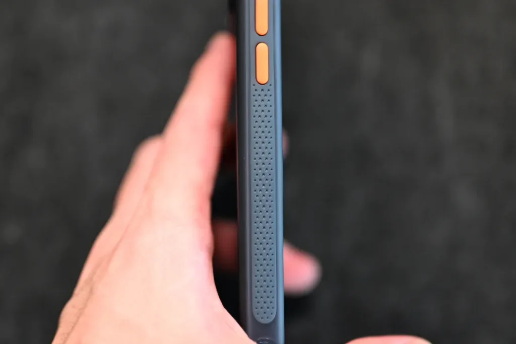 TORRAS Ostand Q3 Air