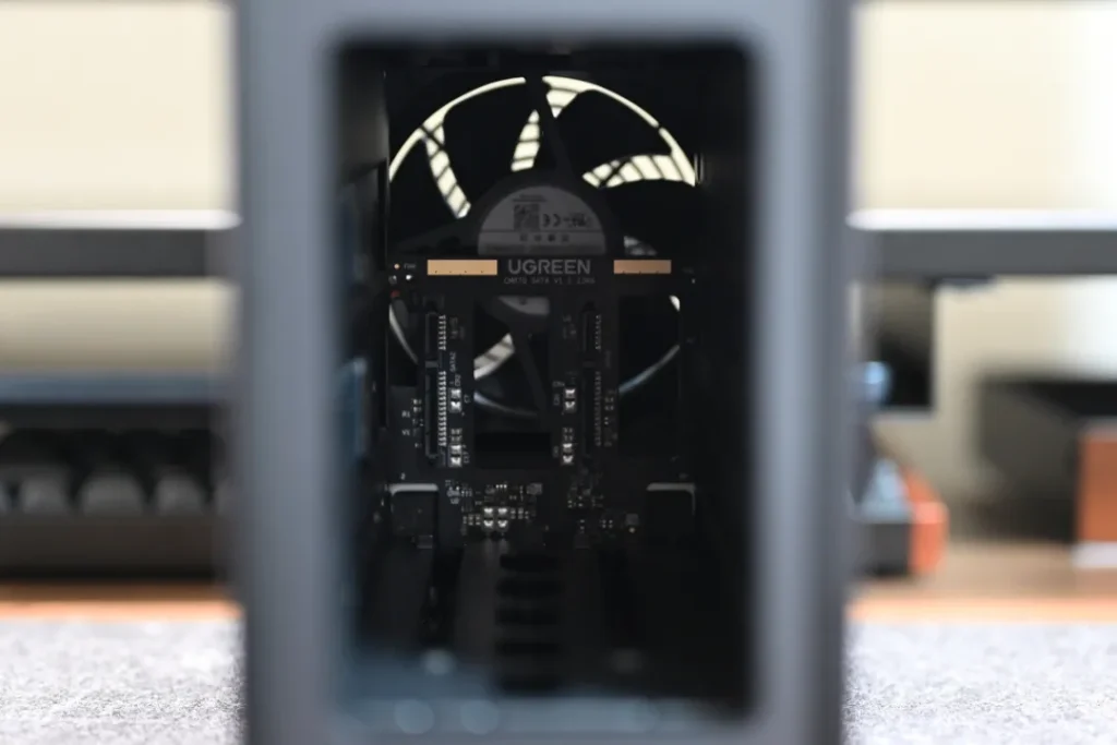 UGREEN NASync DXP2800