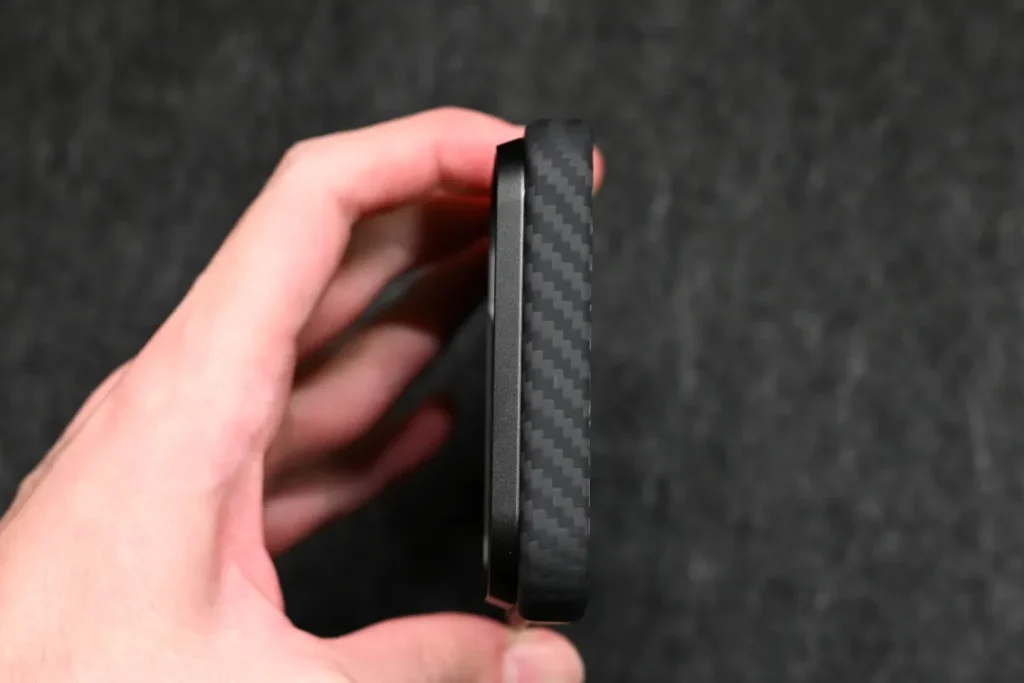 AULUMU A17 アラミド繊維ケース