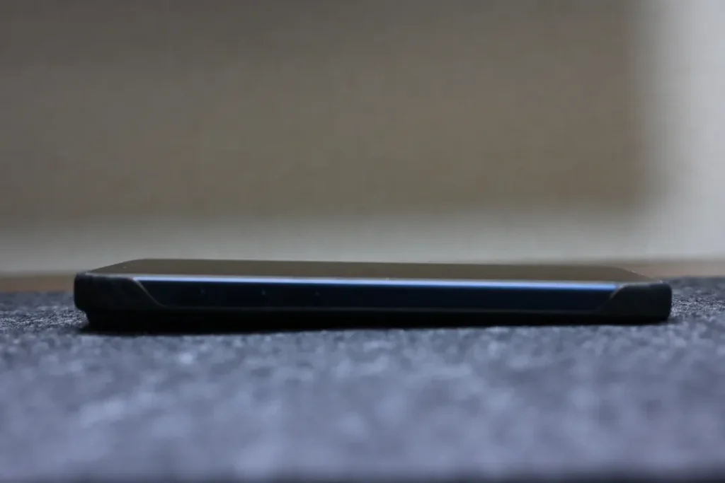 AULUMU A17 アラミド繊維ケース