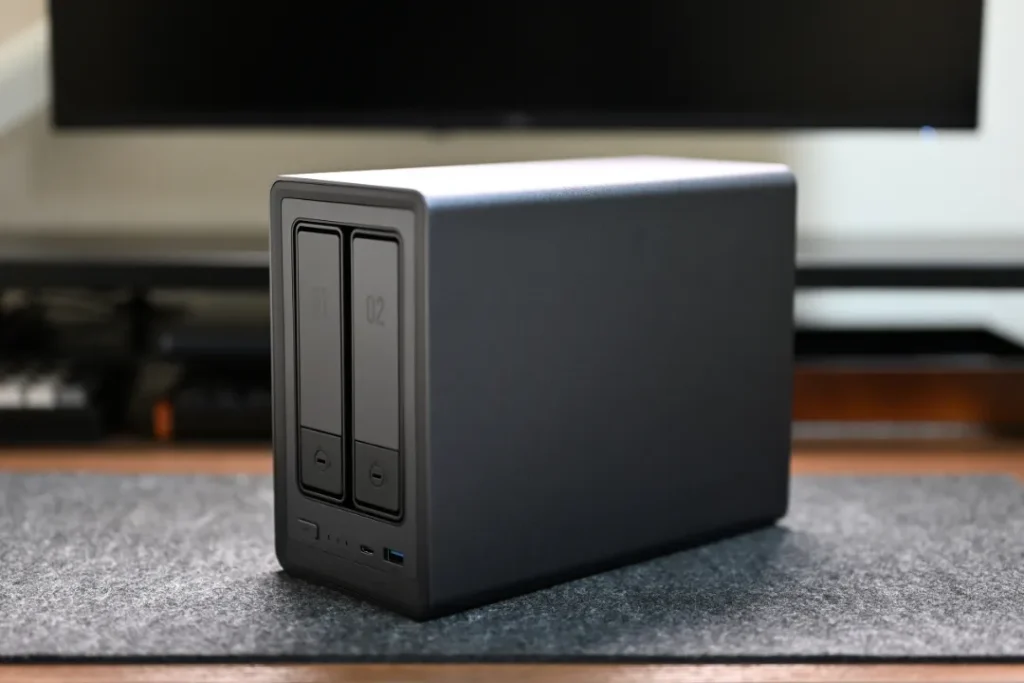 UGREEN NASync DXP2800