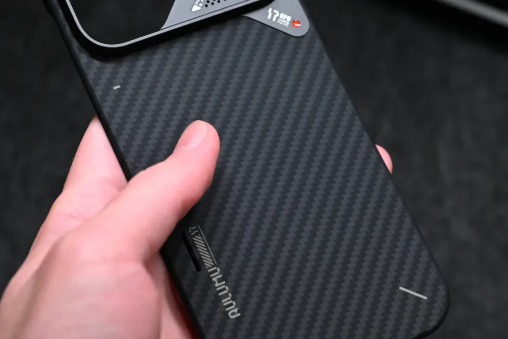 AULUMU A17 アラミド繊維ケース