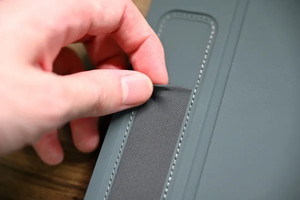 ESR Shift iPad キーボード付きケース