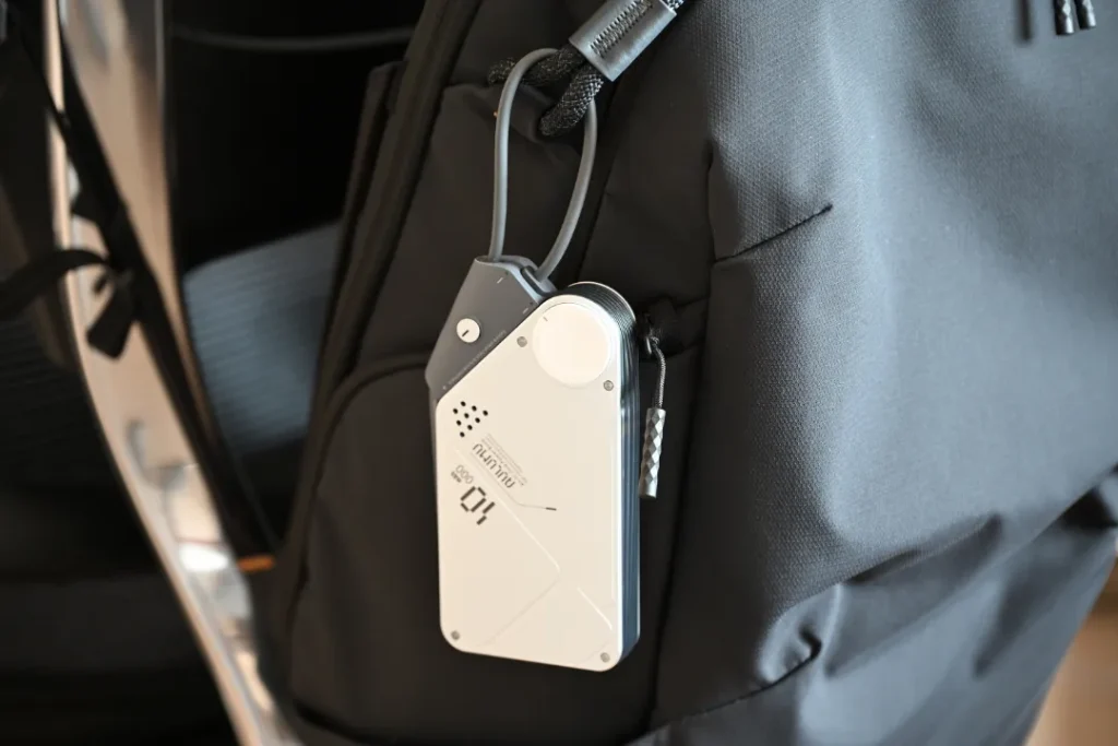 AULUMU M10 3in1 両面マグネット式モバイルバッテリー