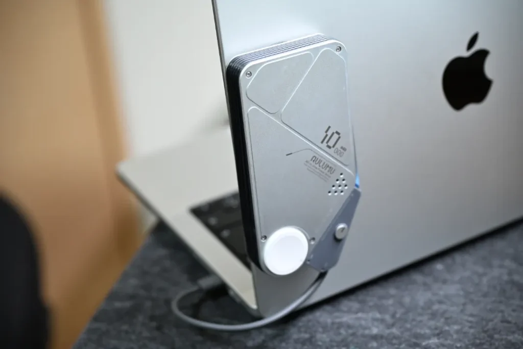 AULUMU M10 3in1 両面マグネット式モバイルバッテリー