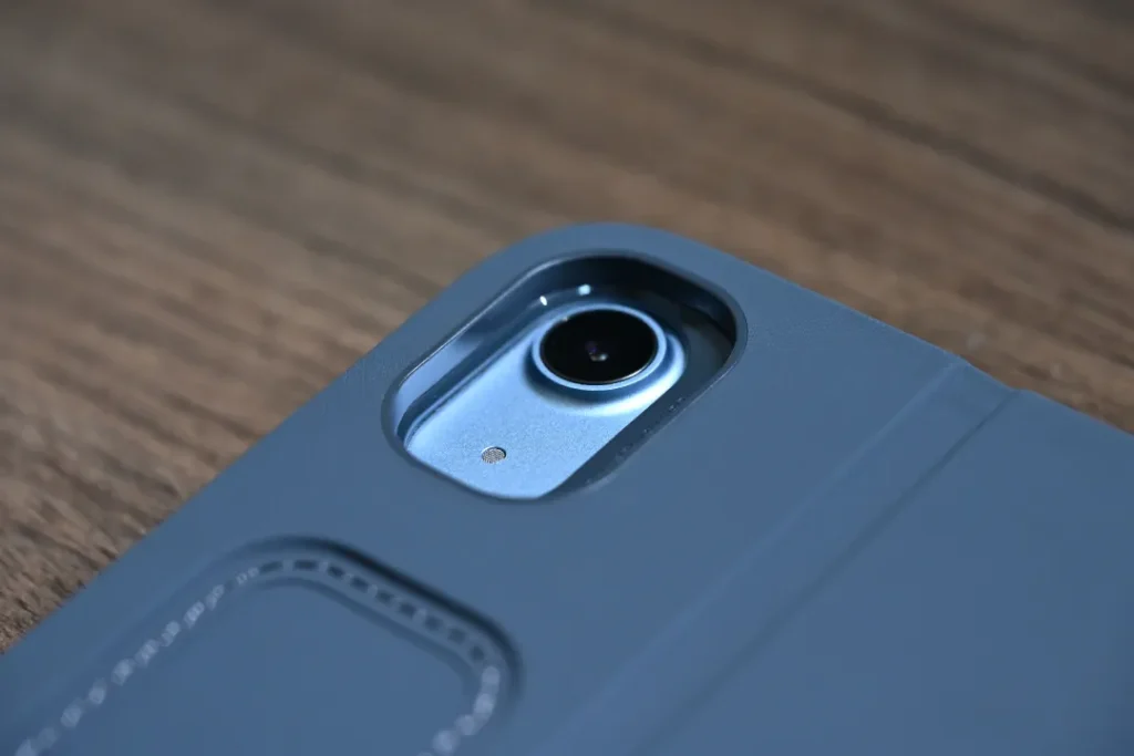 ESR Shift iPad キーボード付きケース