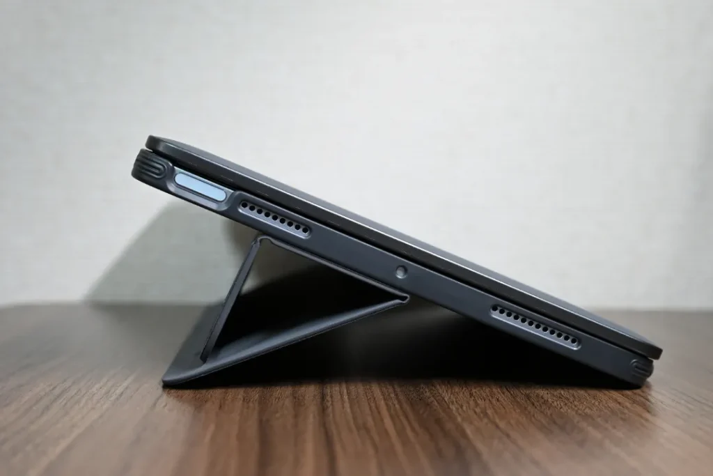 ESR Shift iPad キーボード付きケース