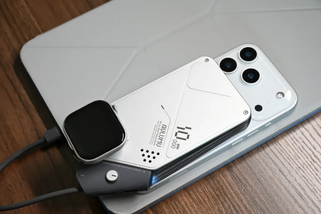 AULUMU M10 3in1 両面マグネット式モバイルバッテリー