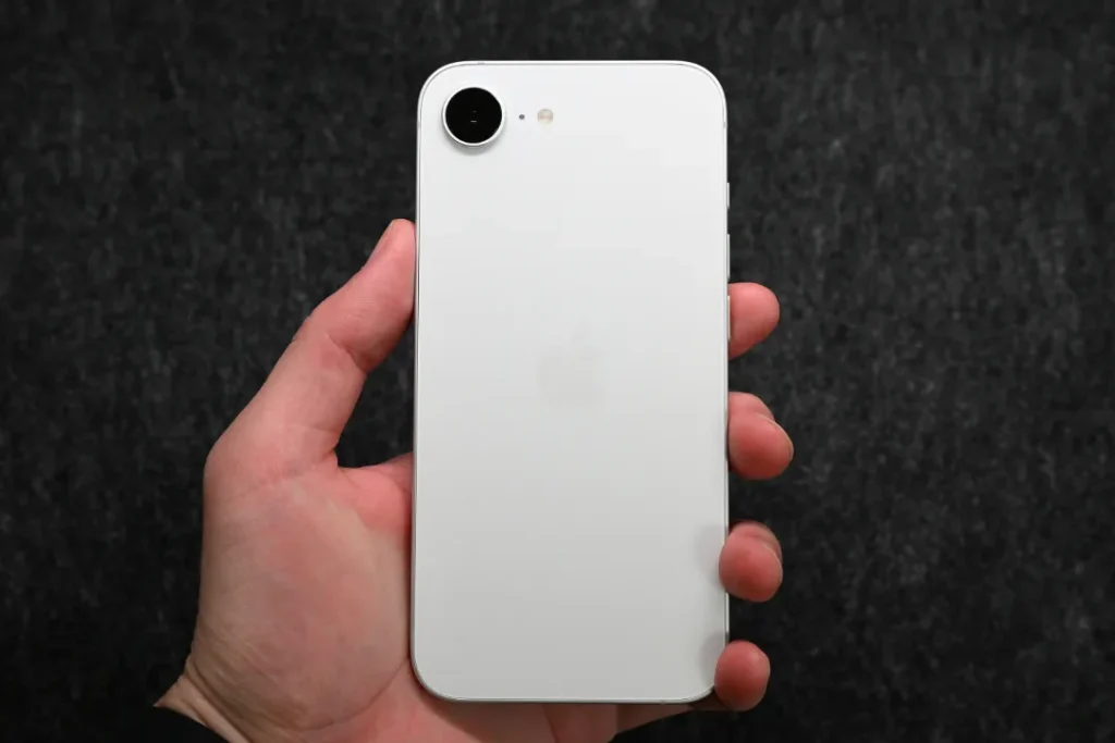 iPhone 17e