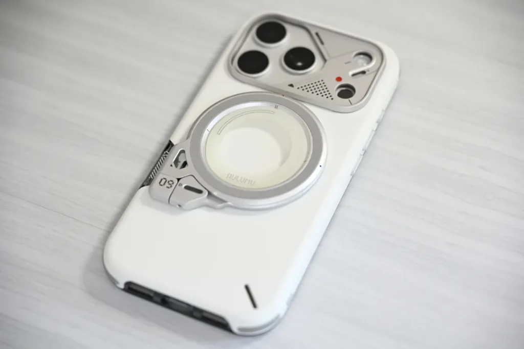 AULUMU A17 耐衝撃ケースとMagSafeアクセサリー