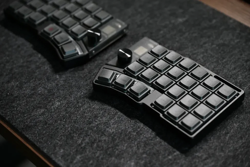 Cornix LP 無線分割キーボード