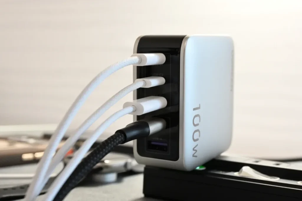 UGREEN 100W PD 5ポート充電器