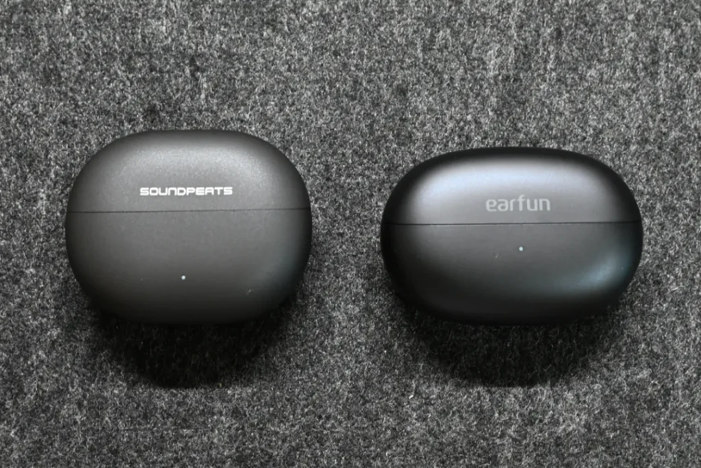 EarFun Clip 2とUU2イヤーカフイヤホン