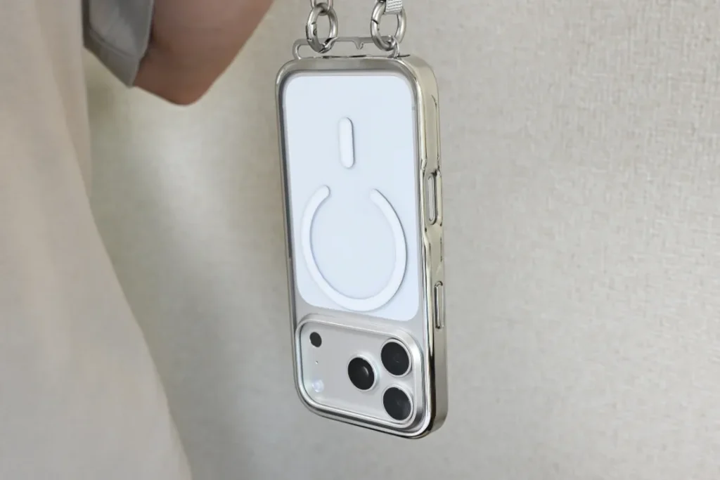 CASEKOO LINKOOをぶら下げている画像