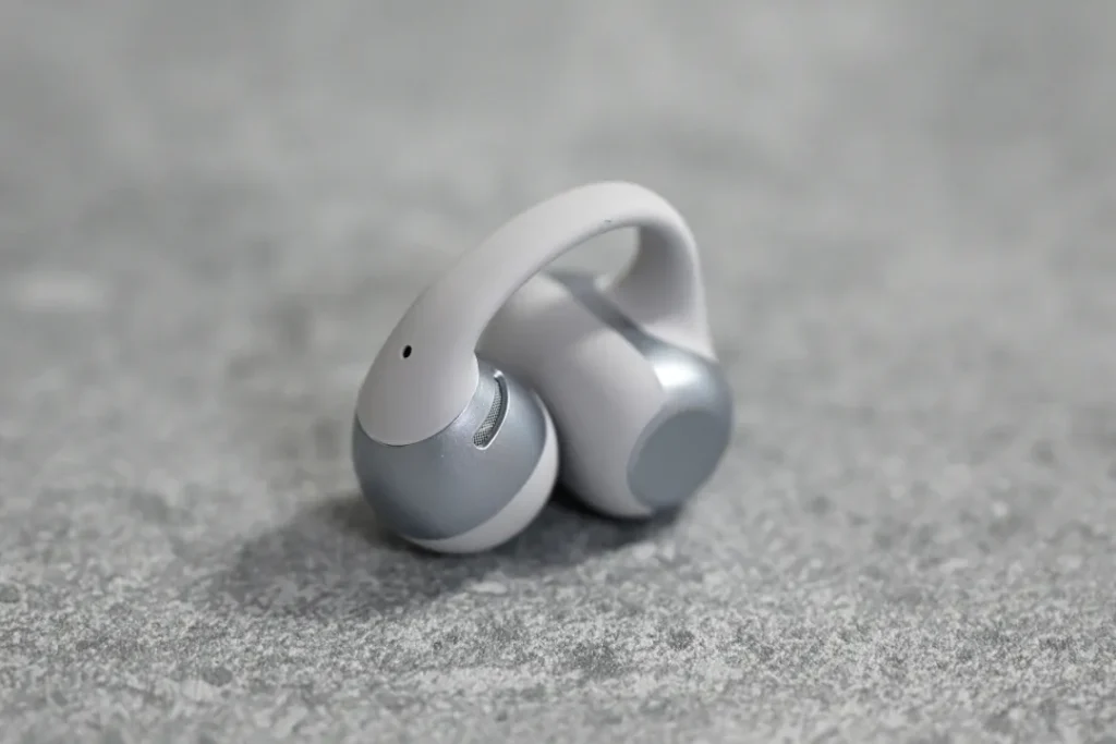 Shokz OpenDots 2イヤホン