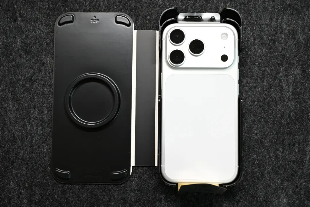 ESR iPhone用ガラスフィルム