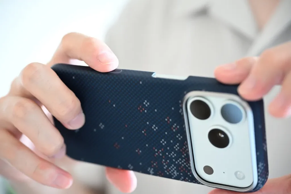 PITAKA Edge Caseのカメラコントロールの説明