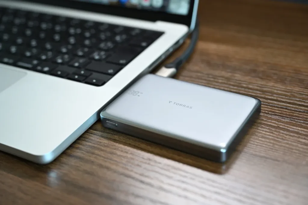 MiniMag ProとMacBook