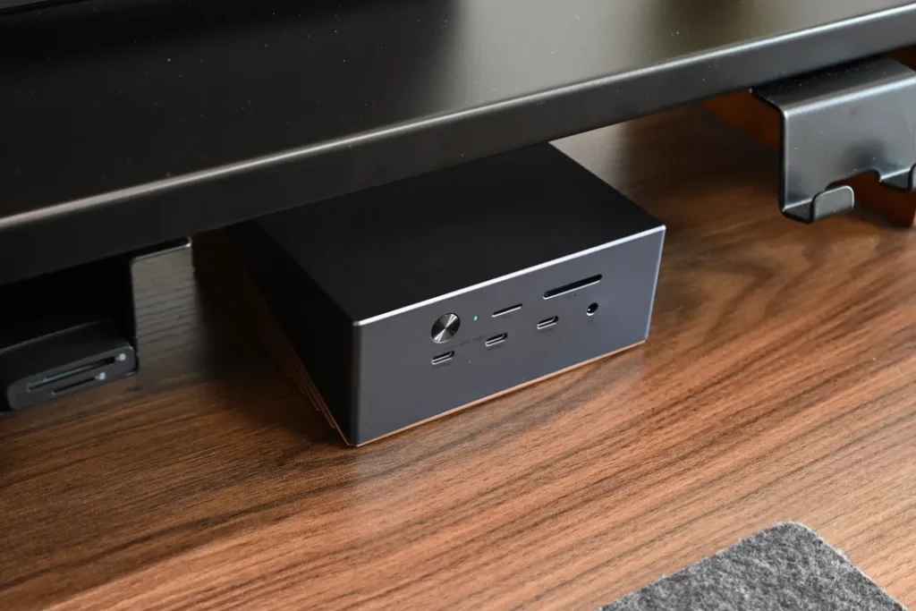 UGREEN Maxidok 17-in-1 Thunderbolt 5