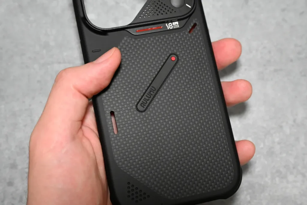AULUMU A18 耐衝撃アラミド繊維ケースとは?