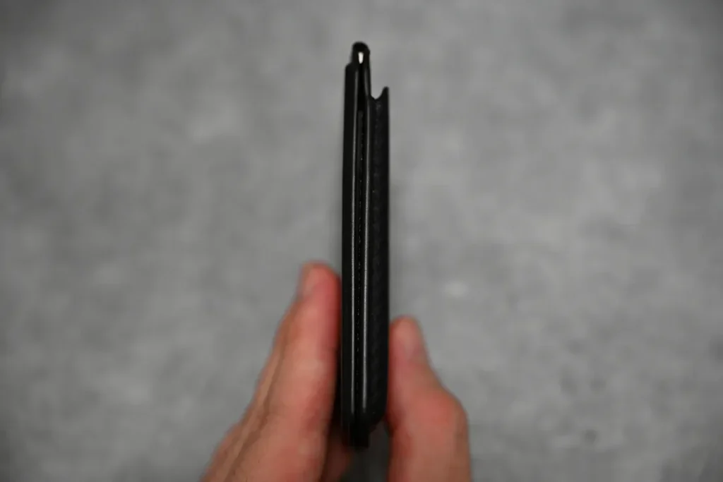 PITAKA MagSafeウォレット
