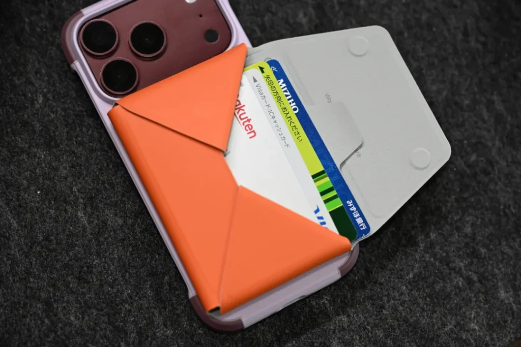 MOFT 多機能カードケース&スタンド MagSafe・紛失防止機能搭載